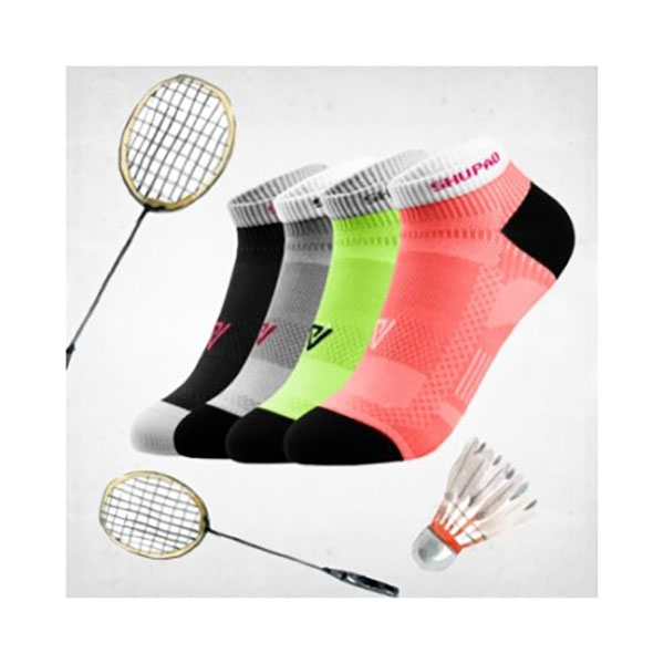 Welche Art von Socken braucht man für Badminton?