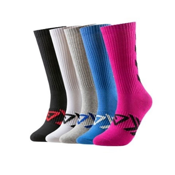 Wie wähle ich Sportsocken für Sommersportarten aus?